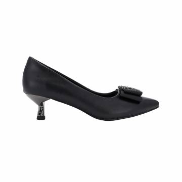 LR0090 Kitten heel court shoe